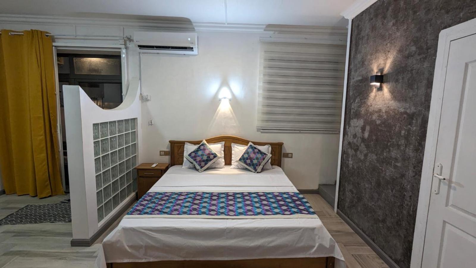 Happy House - Cosy Apartment With Private Pool And Walking Distance To Blue Bay Beach Bagian luar foto