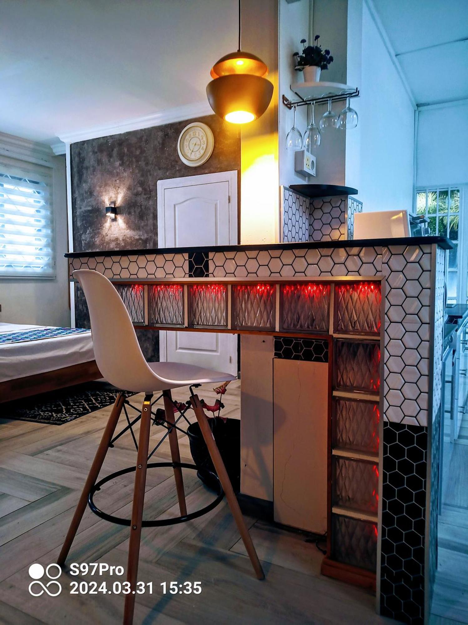 Happy House - Cosy Apartment With Private Pool And Walking Distance To Blue Bay Beach Bagian luar foto